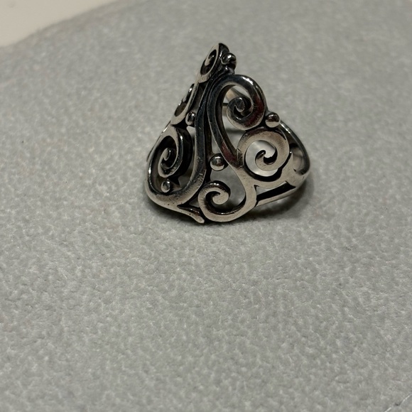 Retired James Avery Sterling Silver Open Sorrento Ring Size 6.5 - Picture 4 of 7
